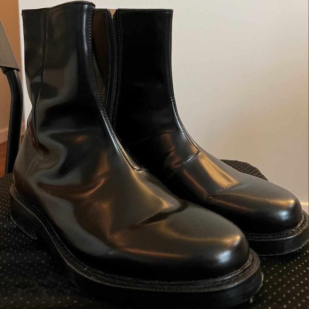 VETEMENTS X CHURCHS Chelsea Boot